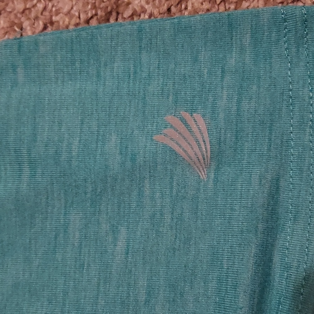 Long-sleeved Athletic top - Picture 3 of 3